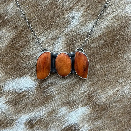 Navajo SS Orange Spiny Oyster Cluster Bar 18" NK