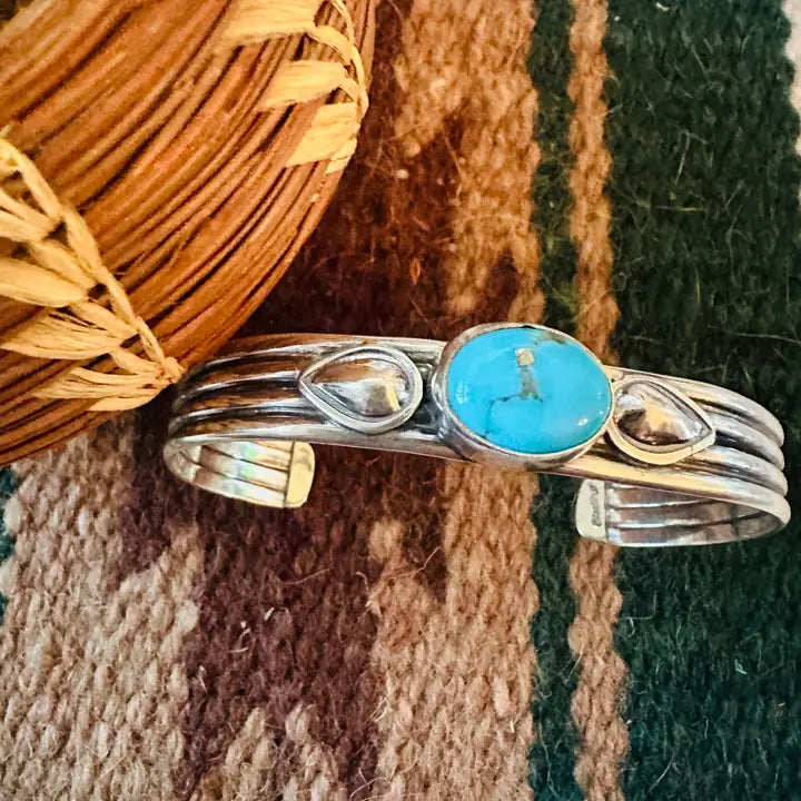 NIZ ~ SS Navajo Turquoise Cuff Bracelet