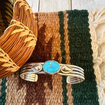 NIZ ~ SS Navajo Turquoise Cuff Bracelet